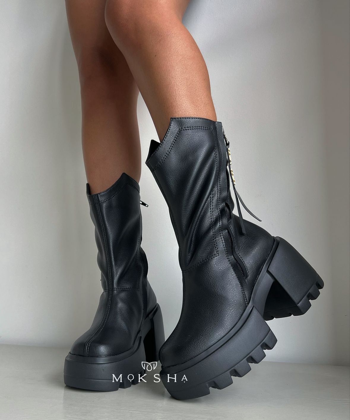 BOTAS DELLI