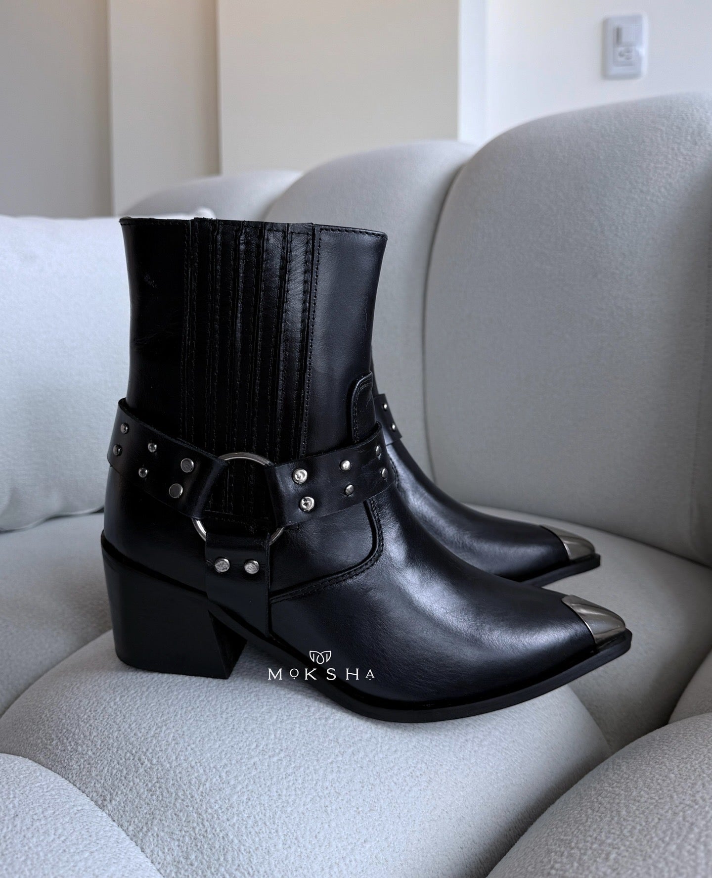 BOTIN SIMONA