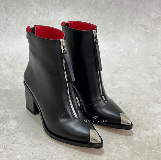 BOTIN KARLA