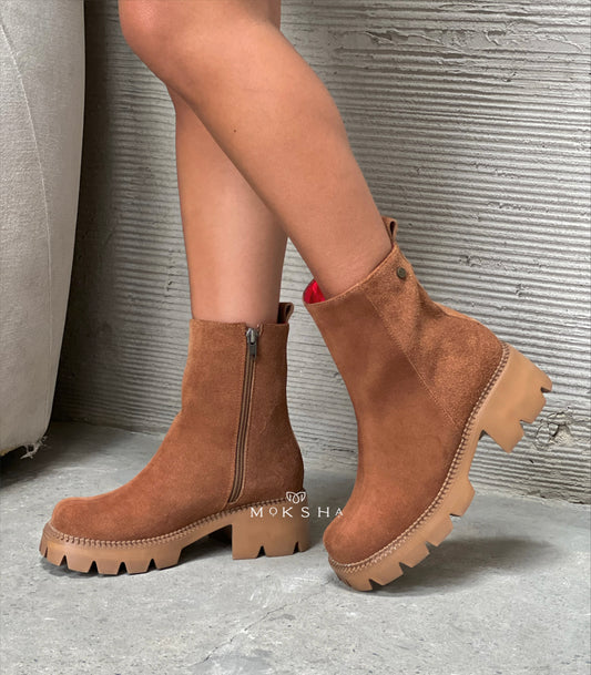 BOTIN EMILIA